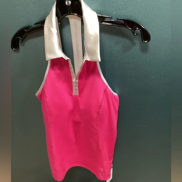 NWT golf or tennis top - Picture 1 of 11